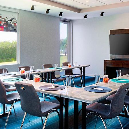 Aloft Hotel Las Colinas Irving Bagian luar foto